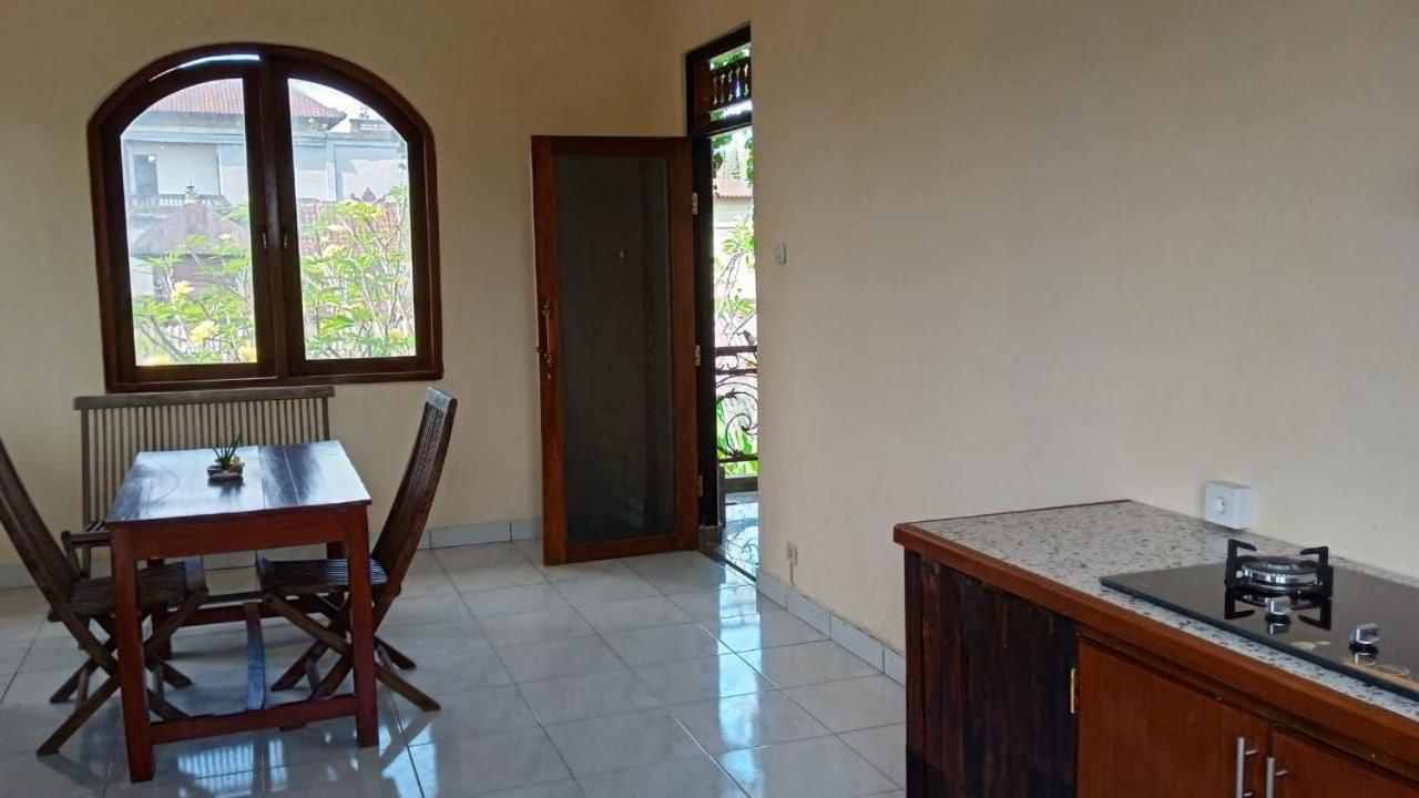 Regina Guest House Ubud  Bagian luar foto